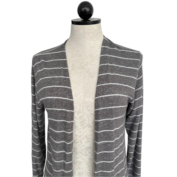 Ginger G Long Striped Open Front Cardigan Sweater Gray & White Size Small - Picture 5 of 11